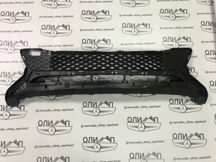 Решетка бампера на Mercedes GLK x204 A2048856823 A 204 885 68 23